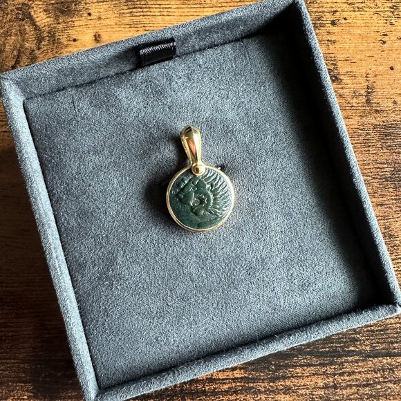 David Yurman Petrvs Lion Pendant in 18K Yellow Gold w/ Bloodstone - RARE